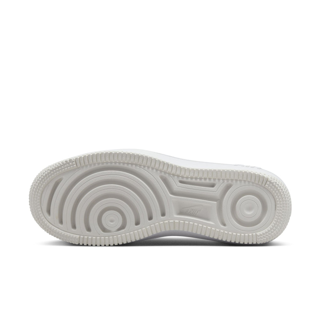 [FJ0737-100] Womens Nike Air Force 1 PLT.AF.ORM (W)