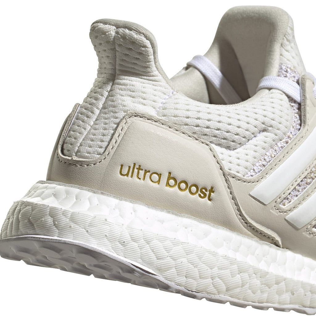 [FW8694] Womens Adidas ULTRABOOST DNA W