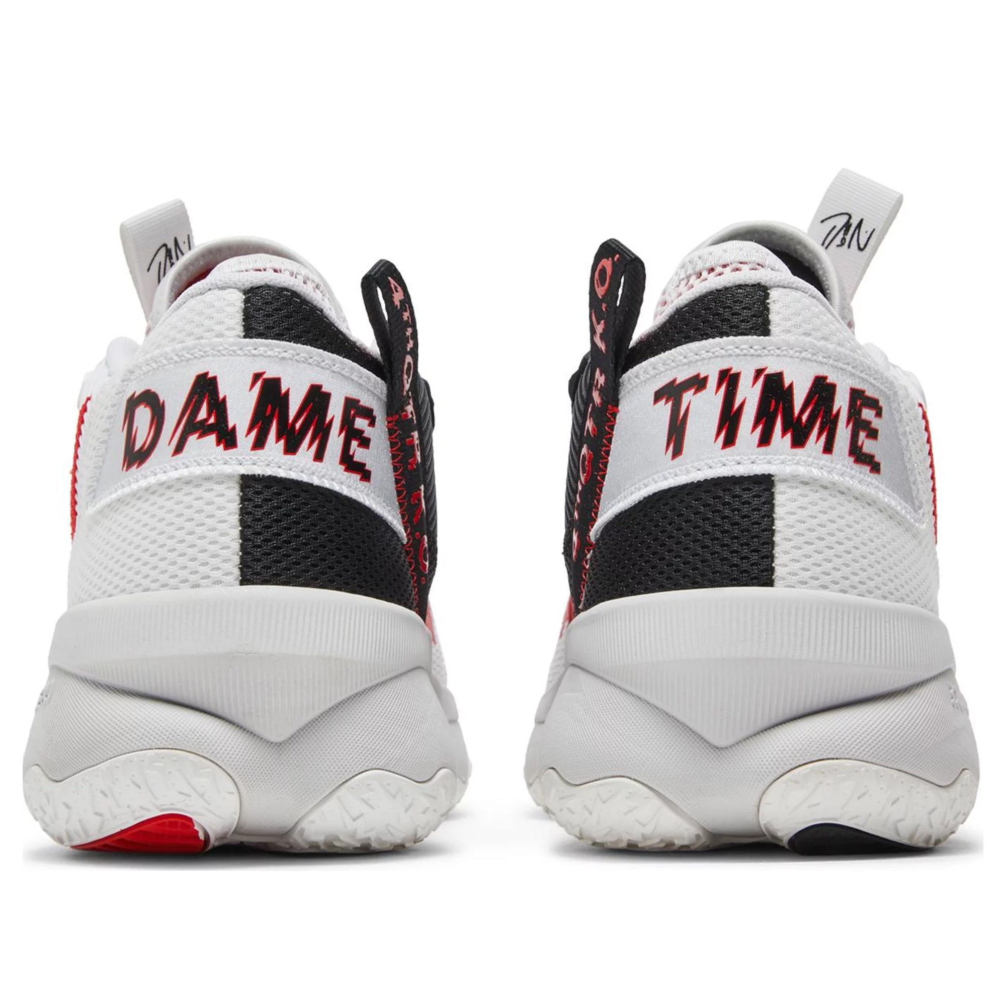 [GY0384] Mens Adidas DAME 8