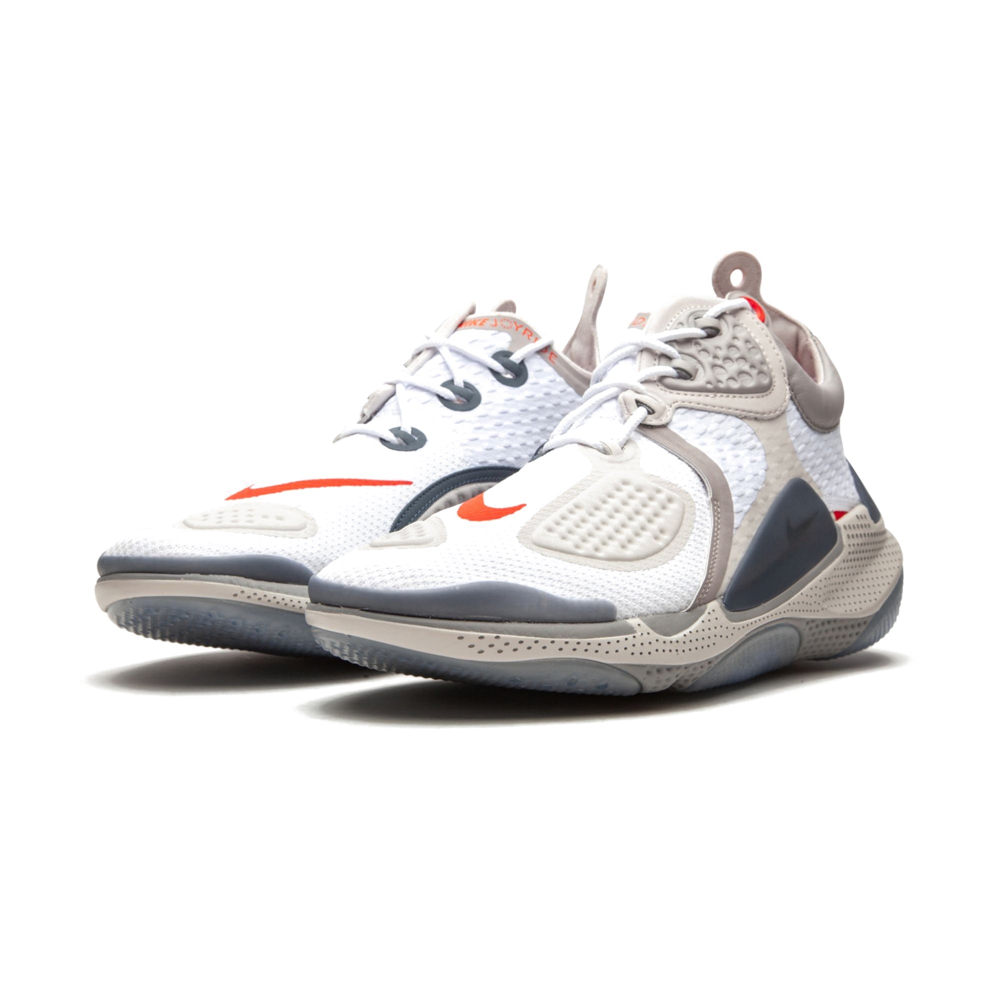 [AT6395-102] Mens Nike Joyride CC3 Setter