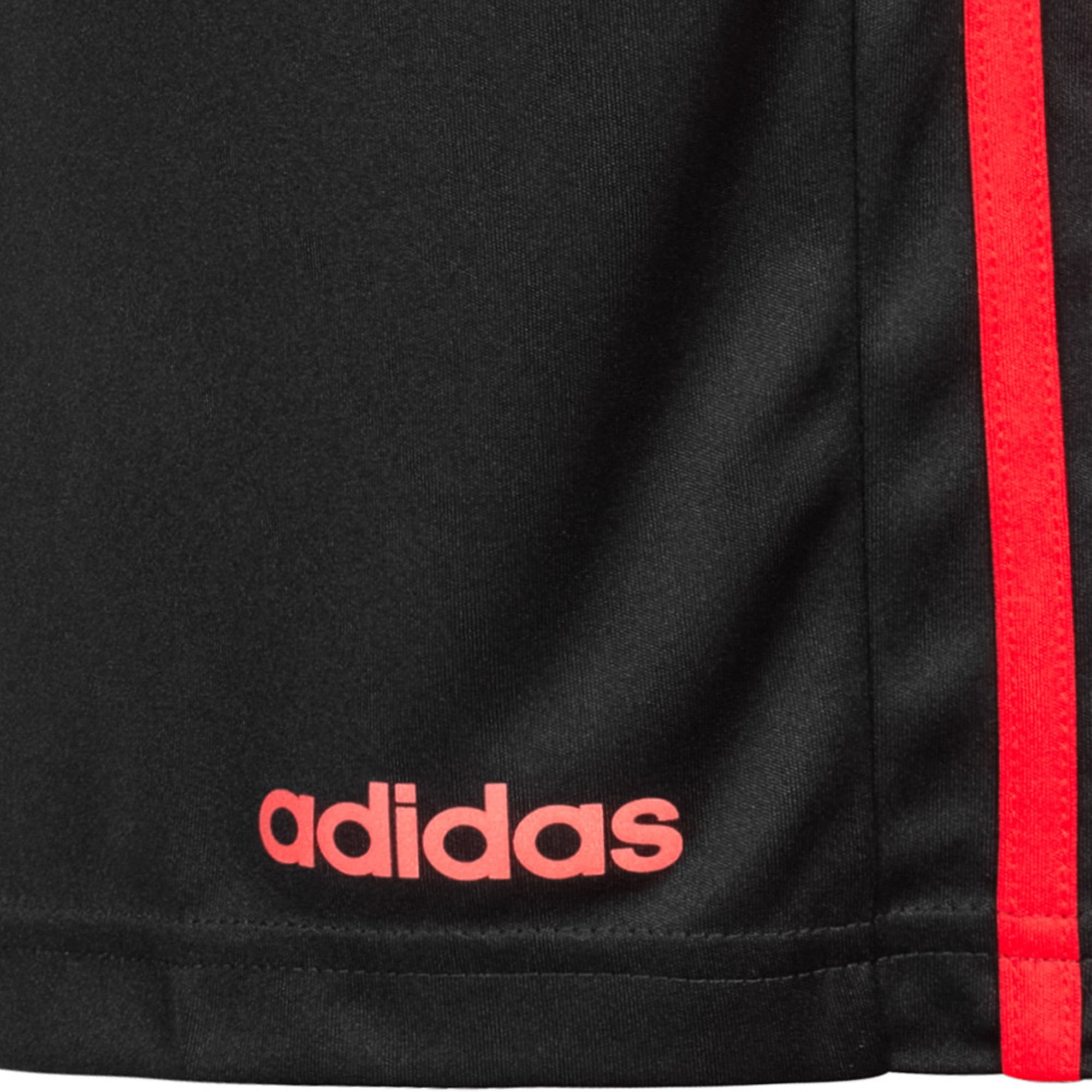 [EB3977] Mens Adidas D2M Cool 3Stripe Basketball Shorts