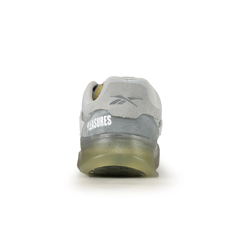[GW2639] Mens Reebok X Pleasures Club C Legacy