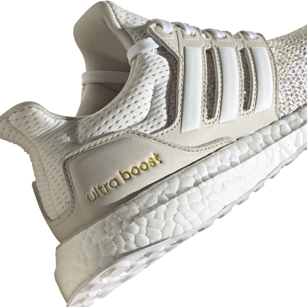 [FW8694] Womens Adidas ULTRABOOST DNA W