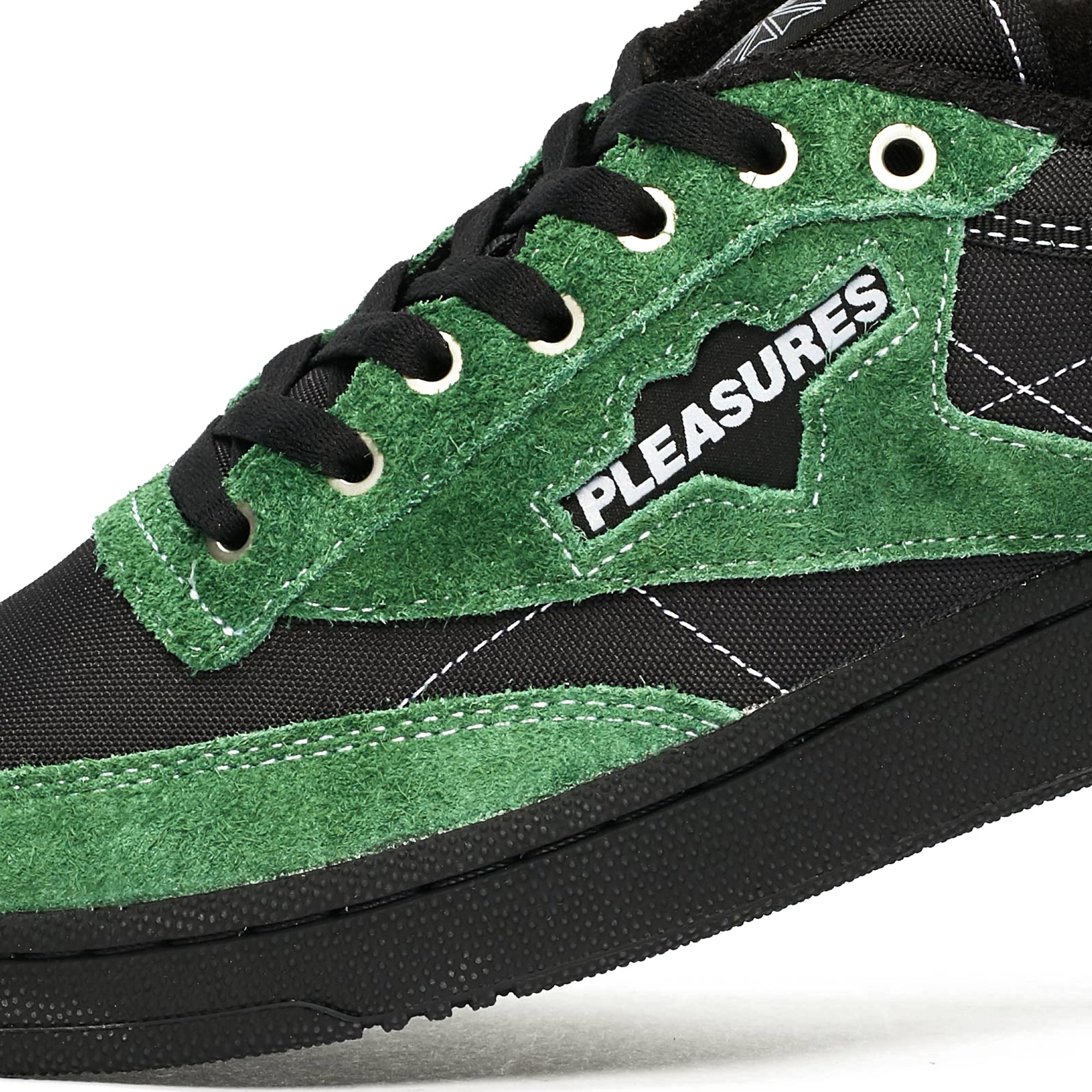 [GW2644] Mens Reebok X Pleasures Club C 85