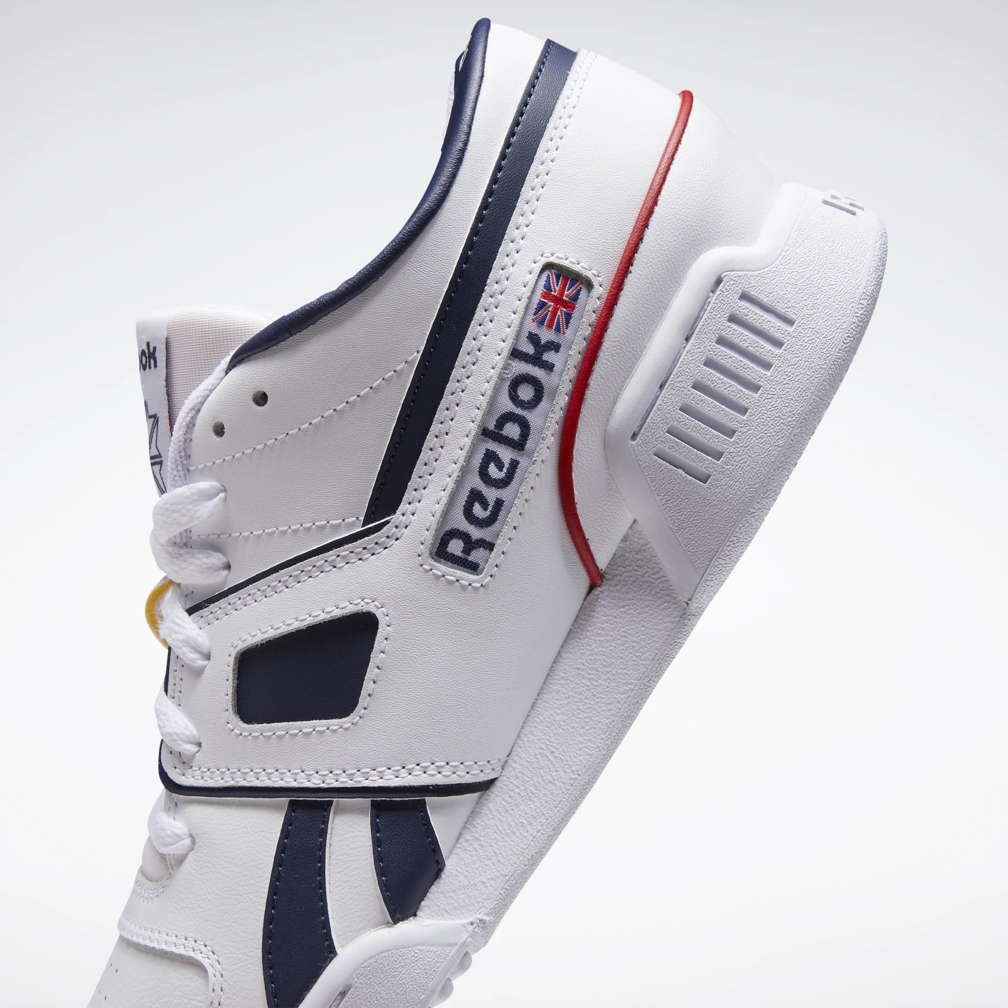 [FW3385] Mens Reebok Pro Workout Lo Mu