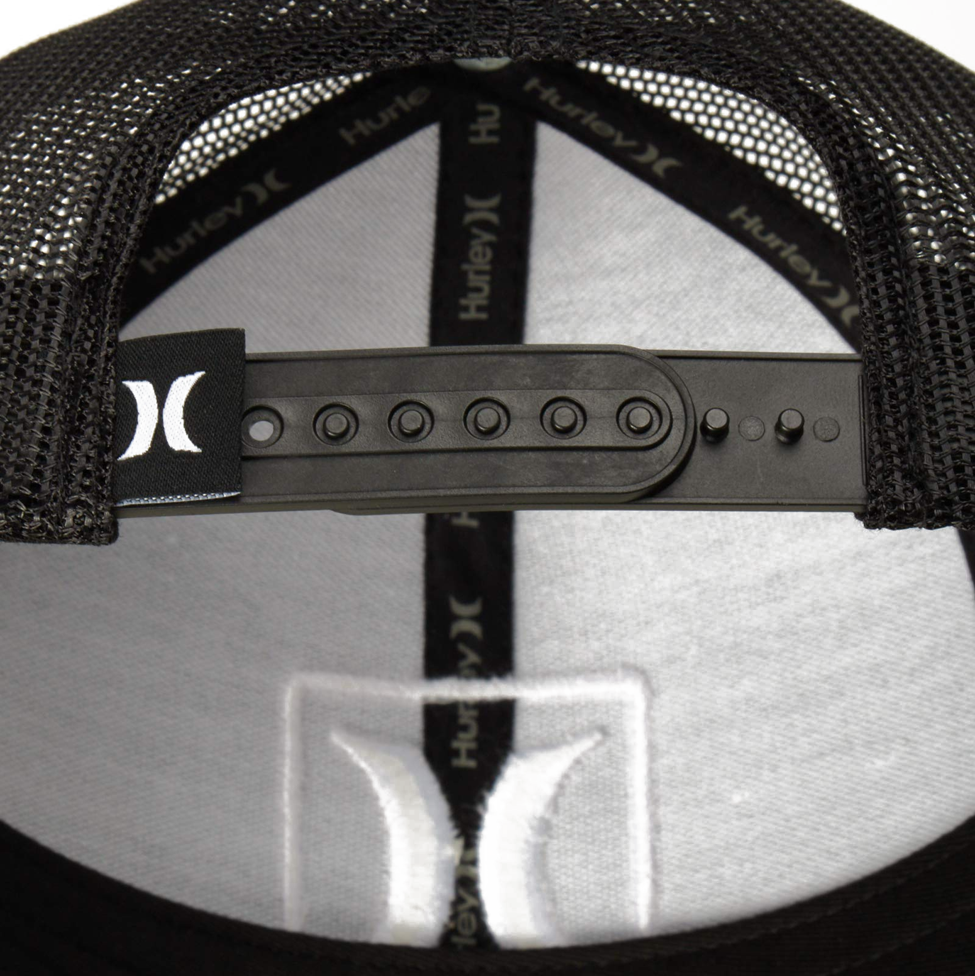 [CI5478-010] Mens Hurley Tennessee Trucker Hat
