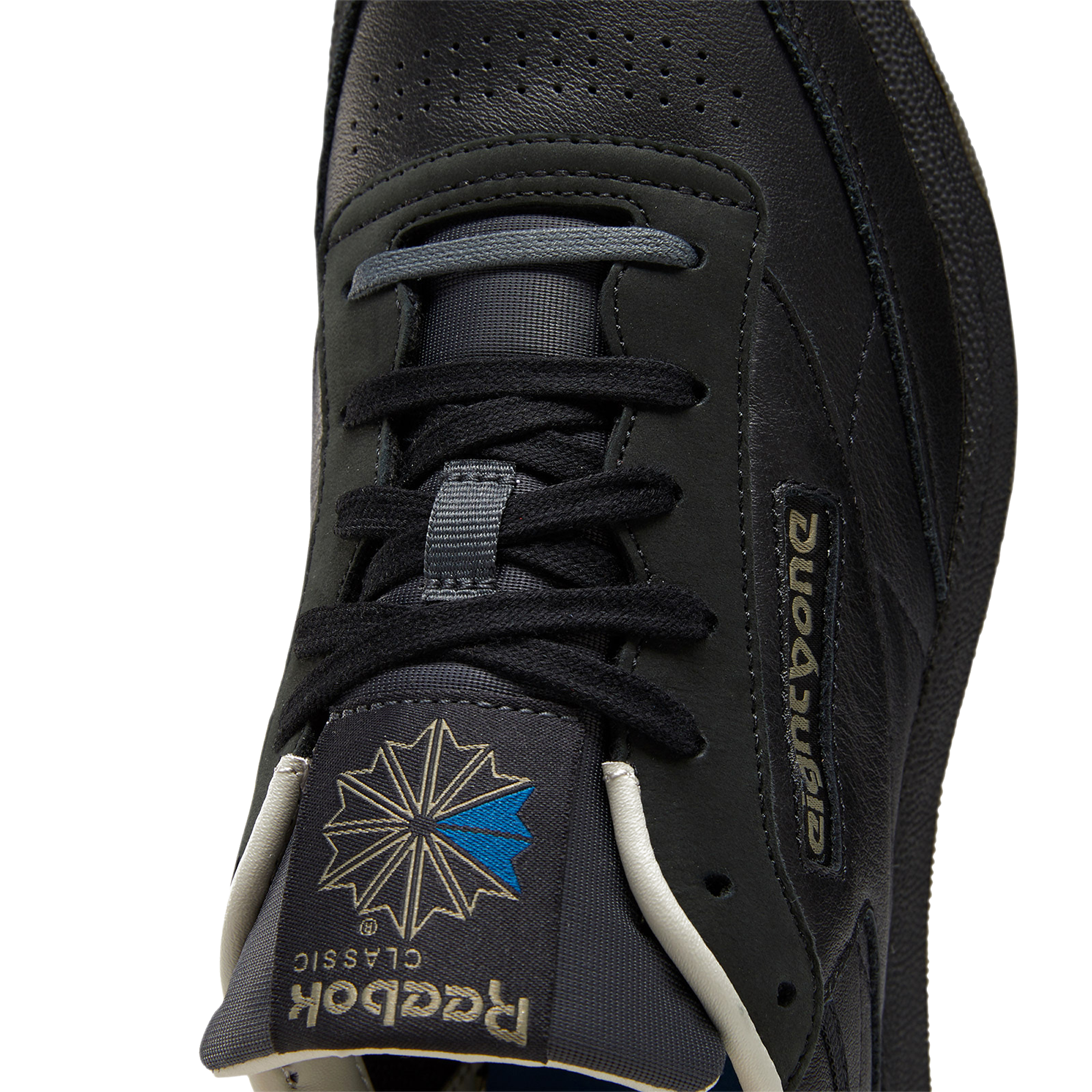 [FY3017] Mens Reebok Club C 85