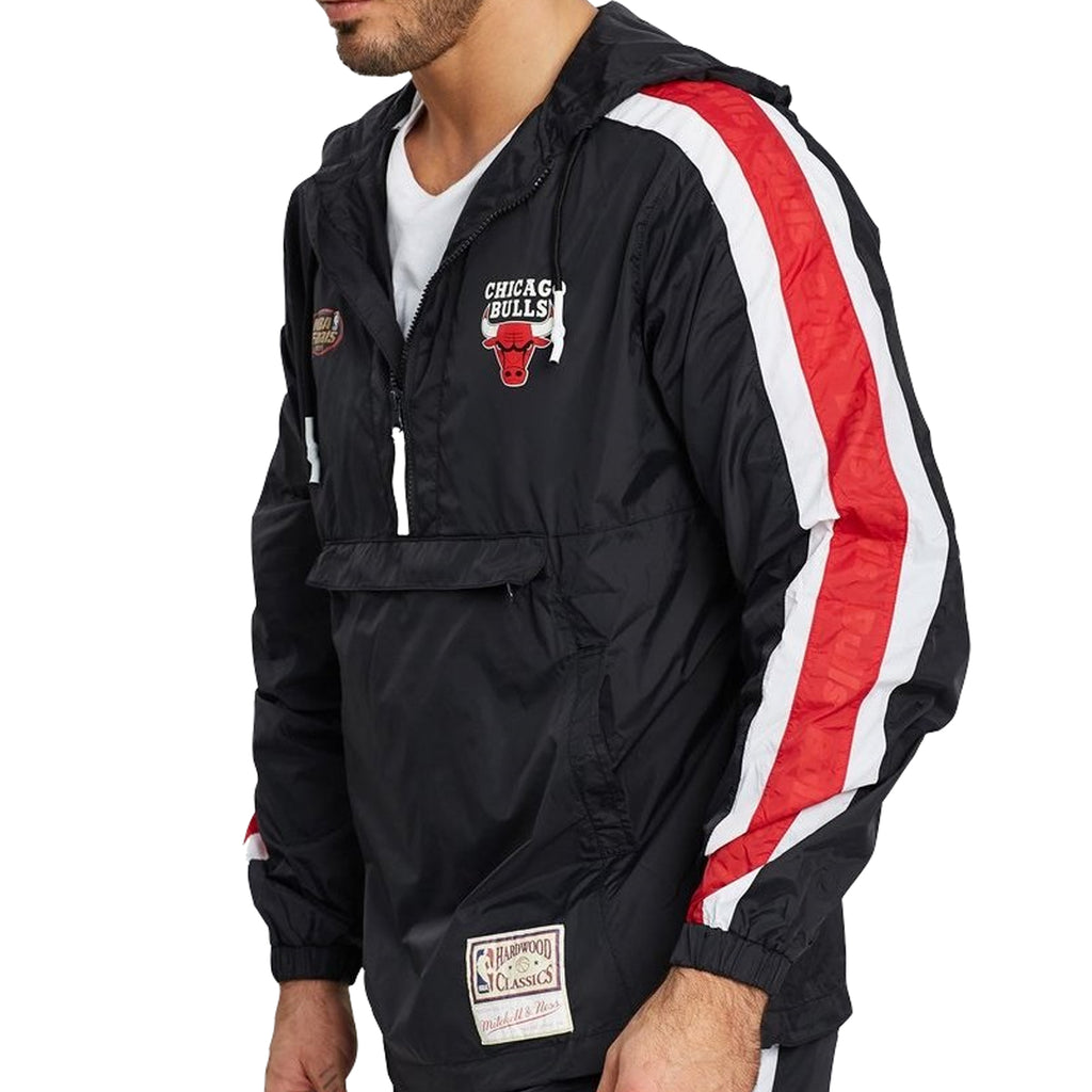 Mens Mitchell & Ness NBA Packable Nylon Anorak Chicago Bulls