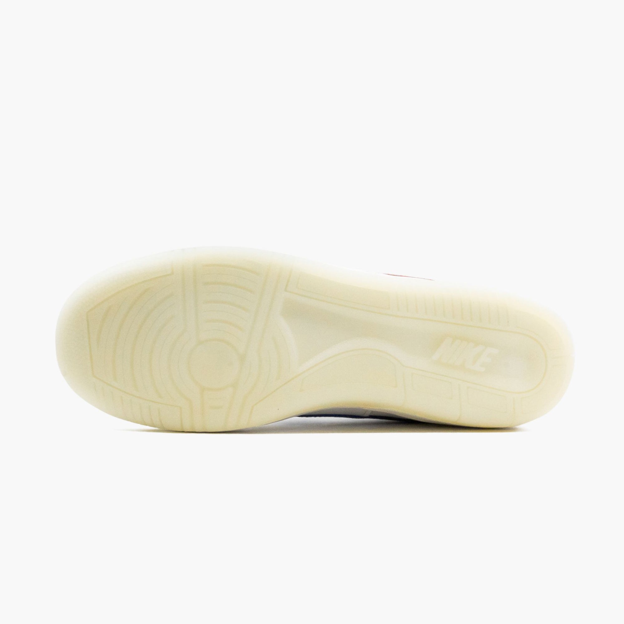 [CW7074-100] Mens Nike Sky Force 3/4
