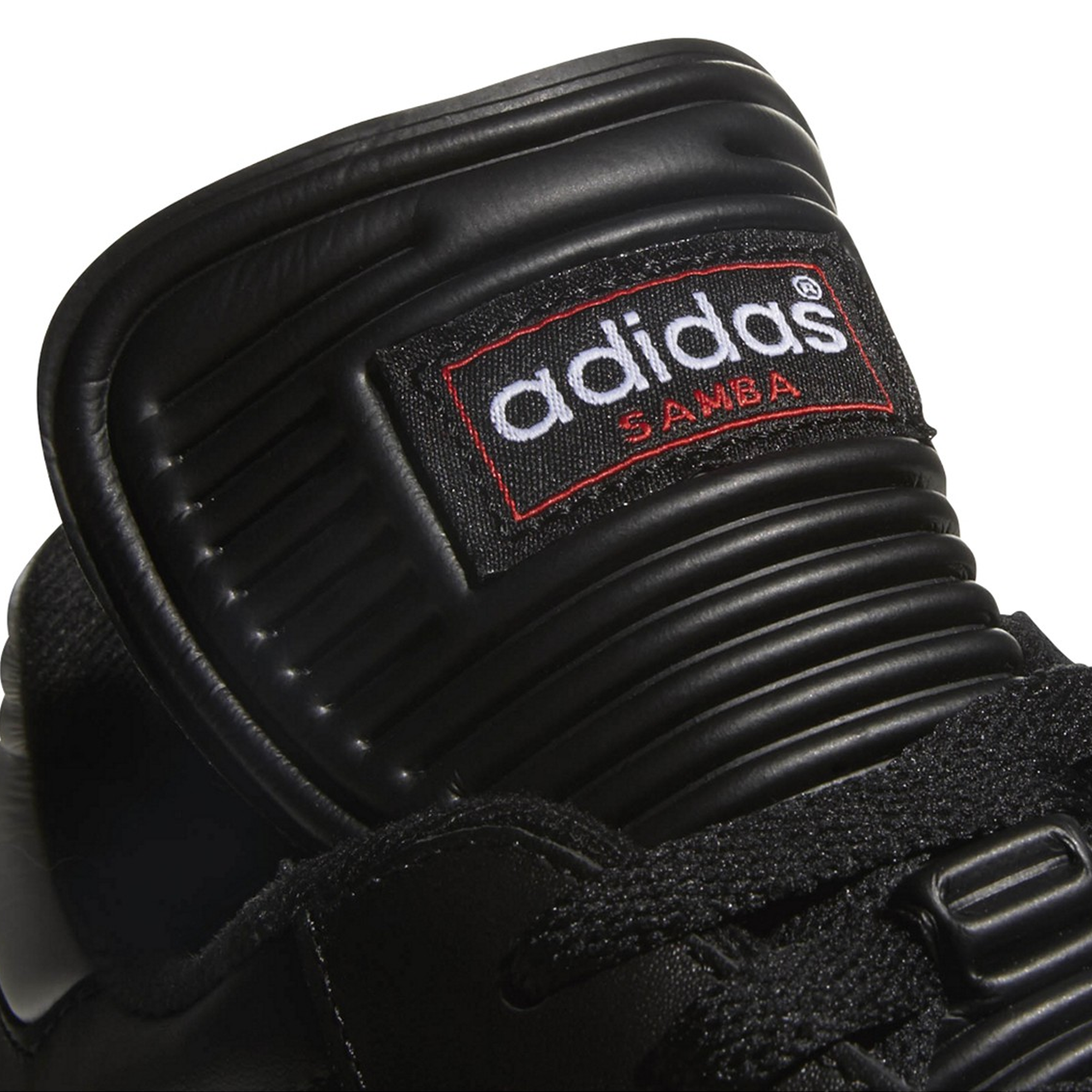 [034563] Mens Adidas Samba Classic