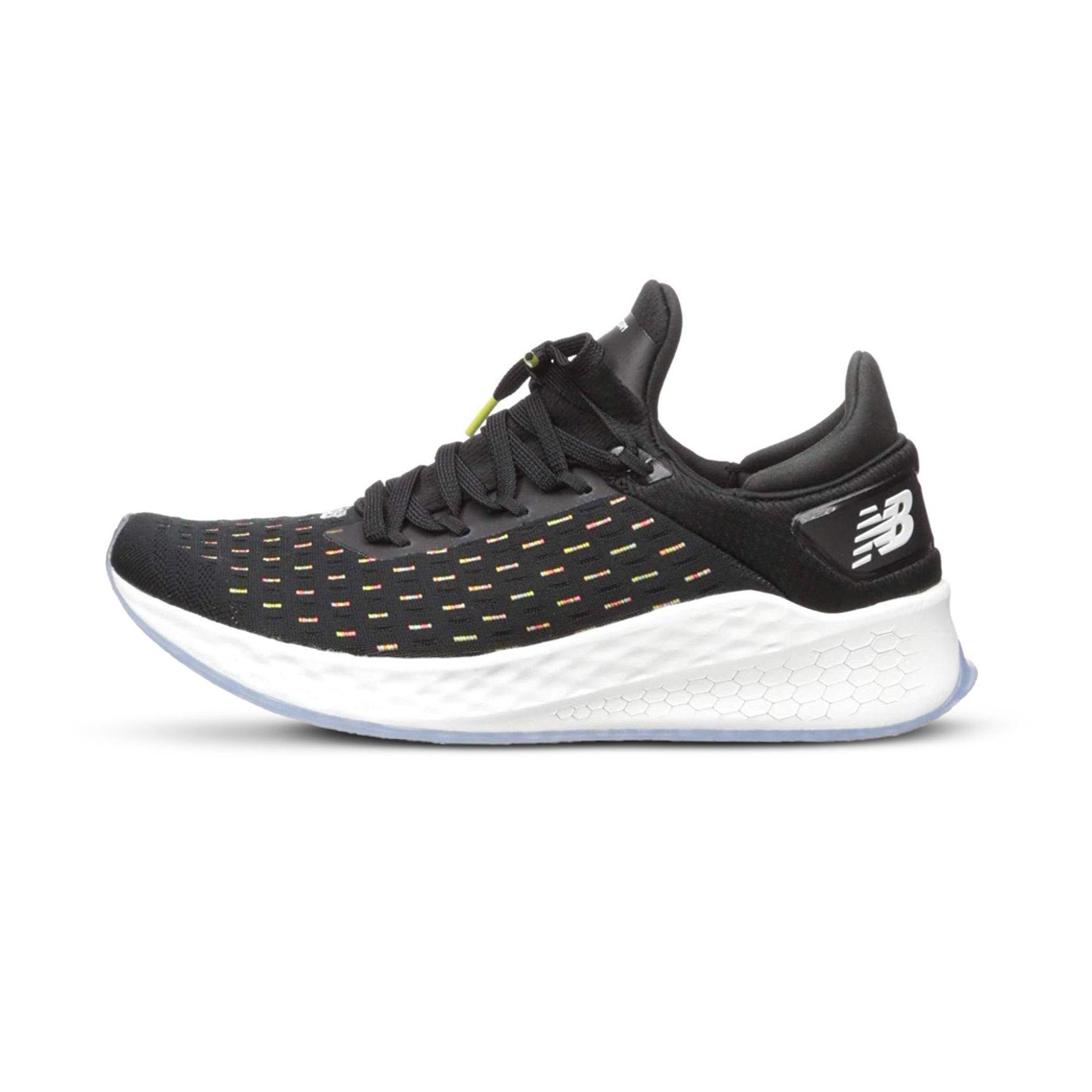 [MLZHKRB2] Mens New Balance LAZR V2 - sneakAR