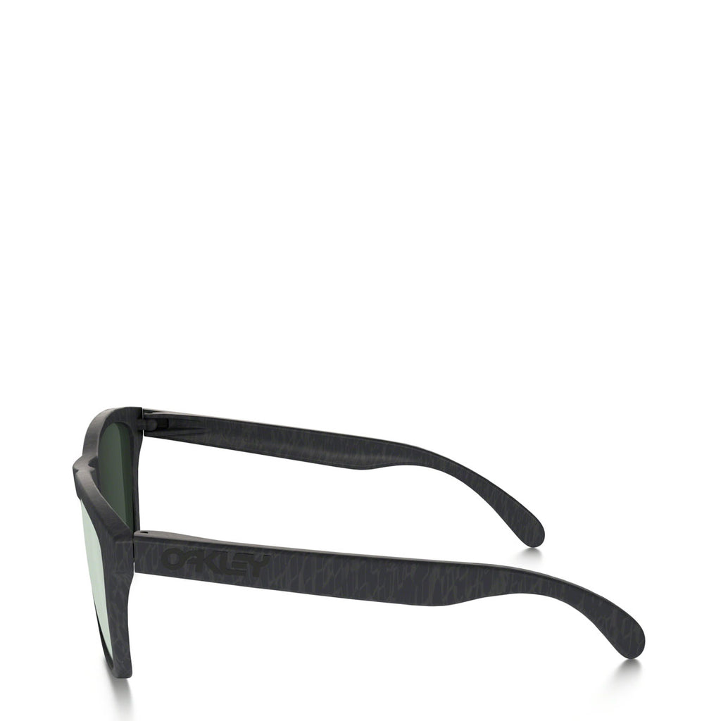 [OO9013-75] Frogskins