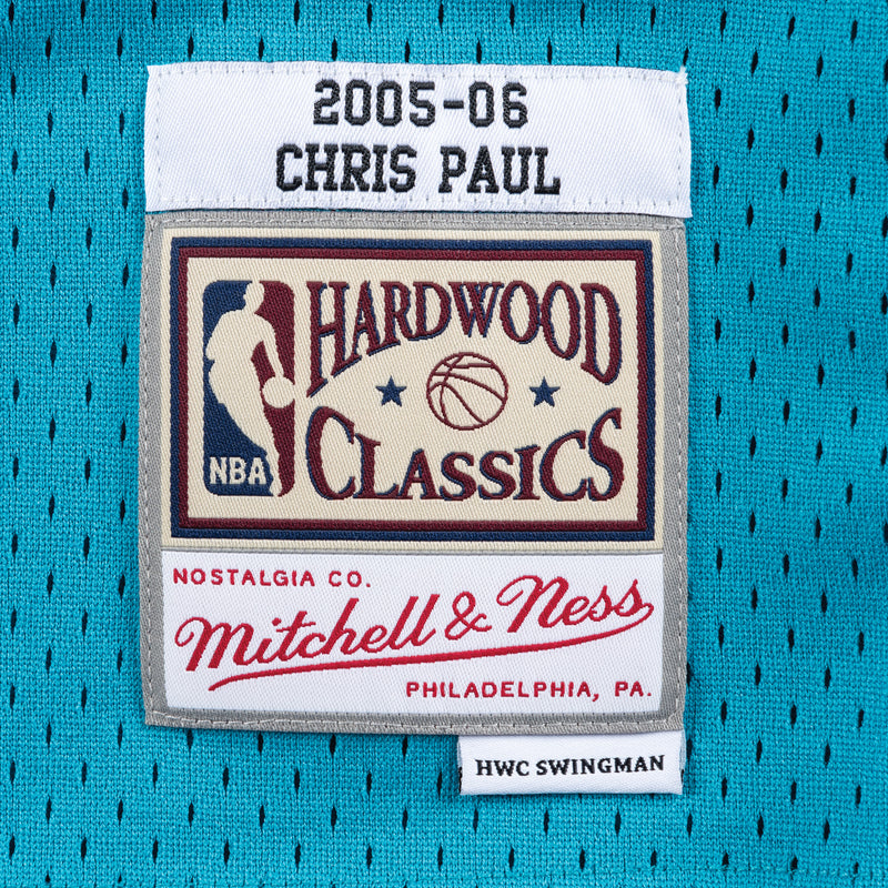 Mens Mitchell & Ness NBA Swingman Road Jersey Charlotte Hornets 2005 Chris Paul