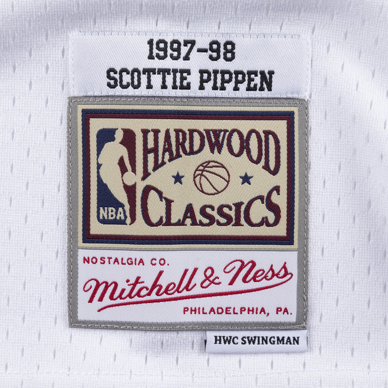 Mens Mitchell & Ness NBA Home Swingman Jersey Chicago Bulls 97-98 Scottie Pippen