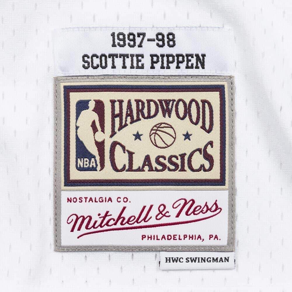 [SMJYSCWH-CBUNG182531SPI97] Mens Mitchell & Ness NBA Swingman Split Jersey Bulls 97 Scottie Pippen