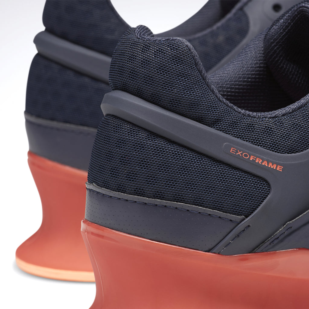[EG9095] Womens Reebok Legacy Lifter