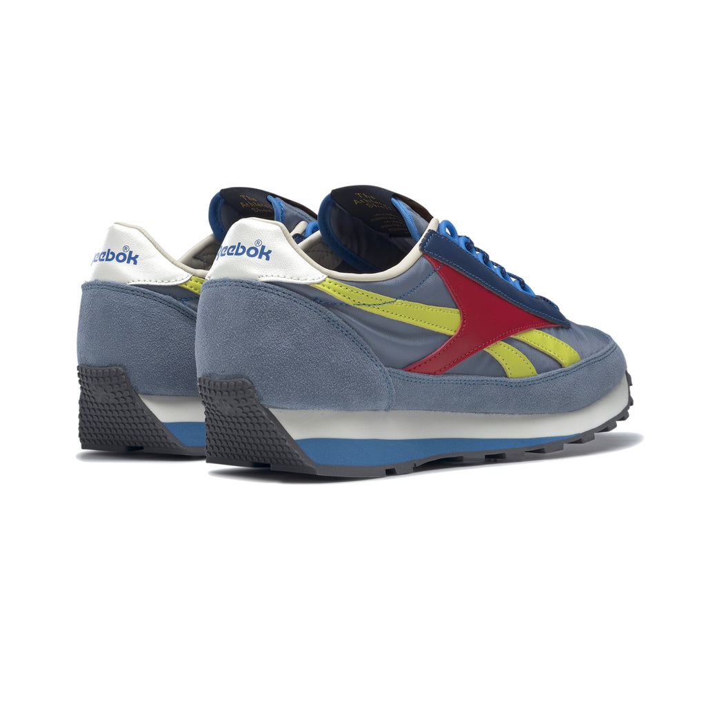 [V66695] Mens Reebok Aztec OG