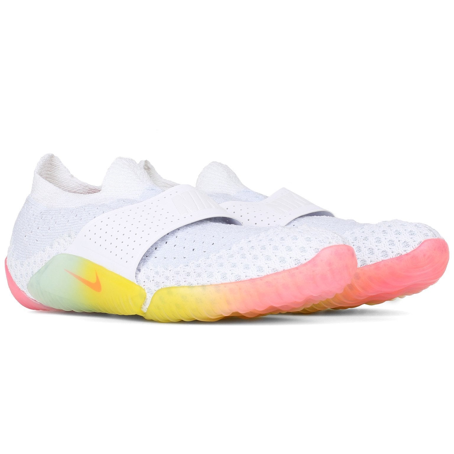 [896284-100] Womens Nike City Knife 3 Flyknit