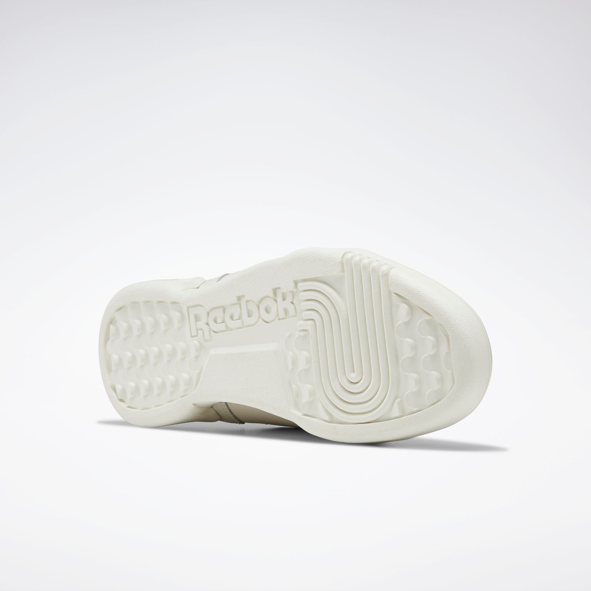 [DV6600] Womens Reebok Workout Lo Plus