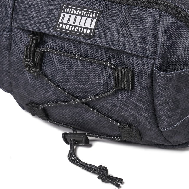[921547-02E] Mens Oakley TNP Animalier Belt Bag Pack