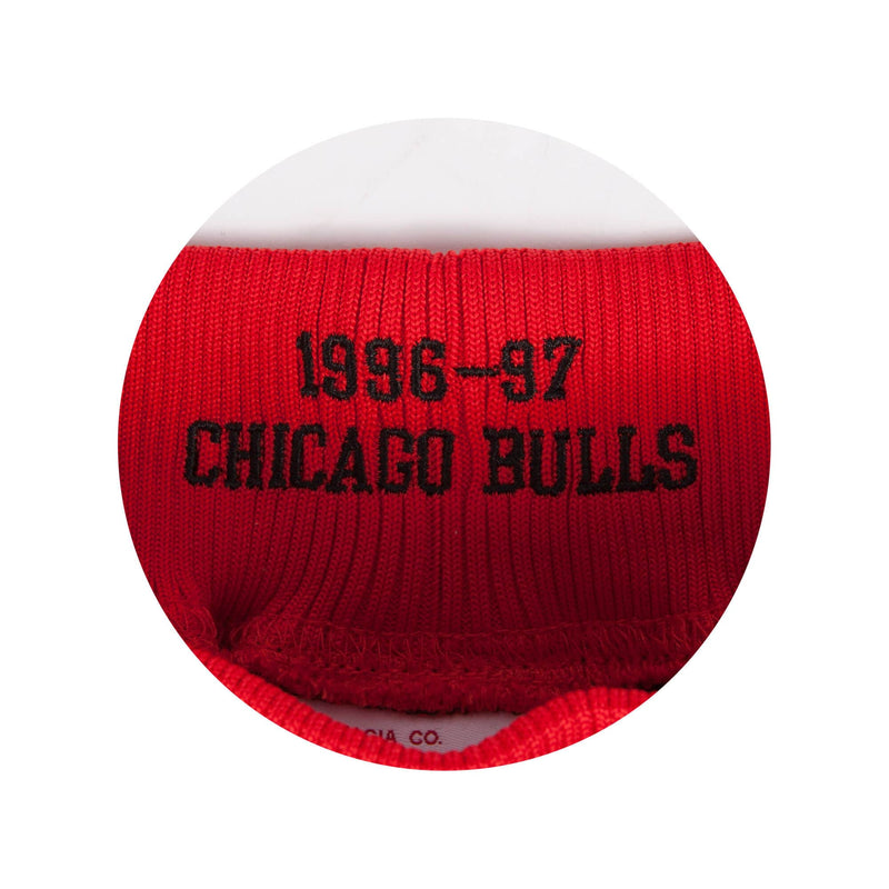 Mens Mitchell & Ness NBA AUTHENTIC ALTERNATE SHORTS - CHICAGO BULLS 96-97