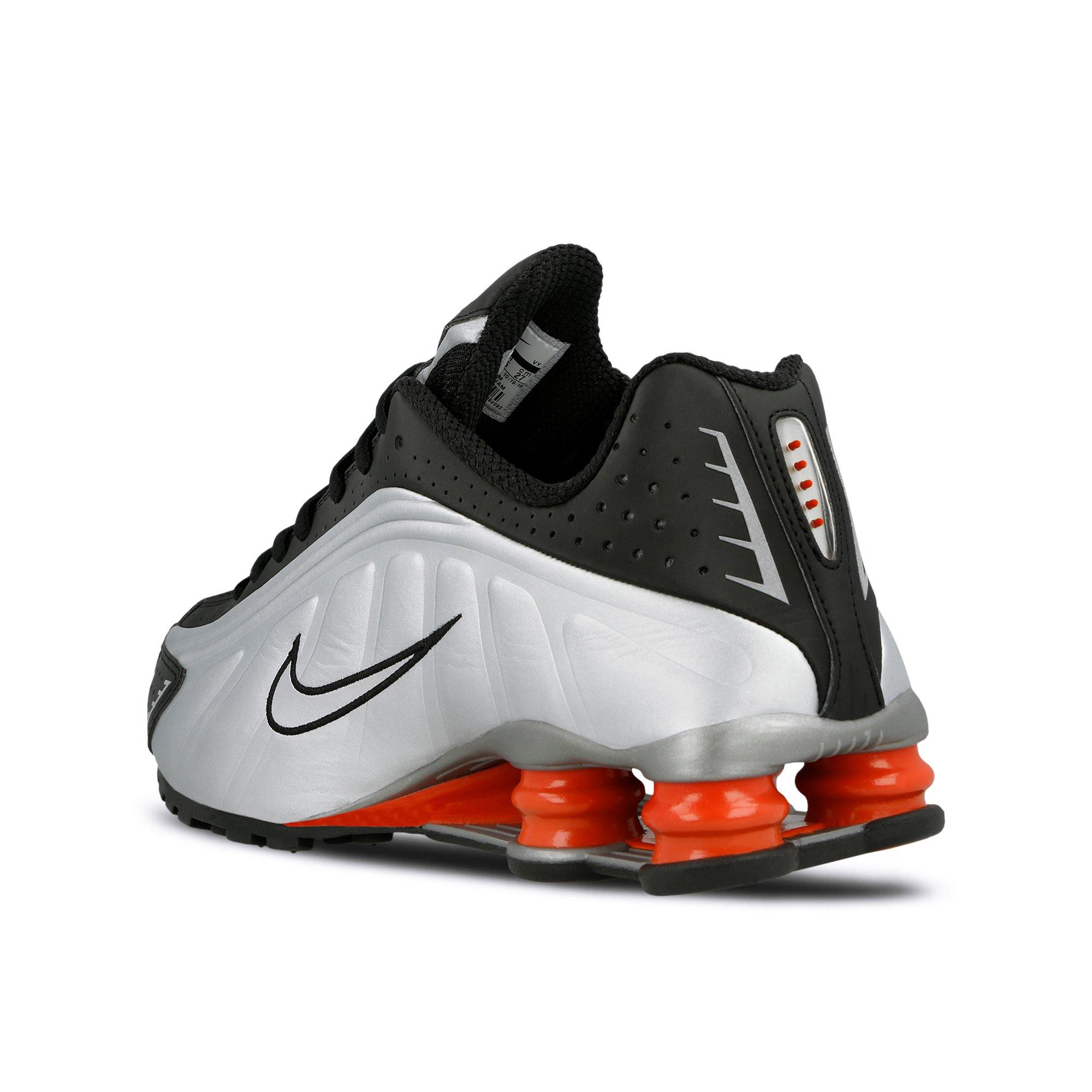 [BV1111-008] Mens Nike Shox R4 - sneakAR