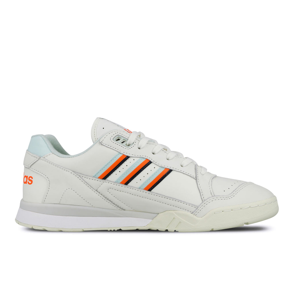 [D98157] Mens Adidas A.R. Trainer
