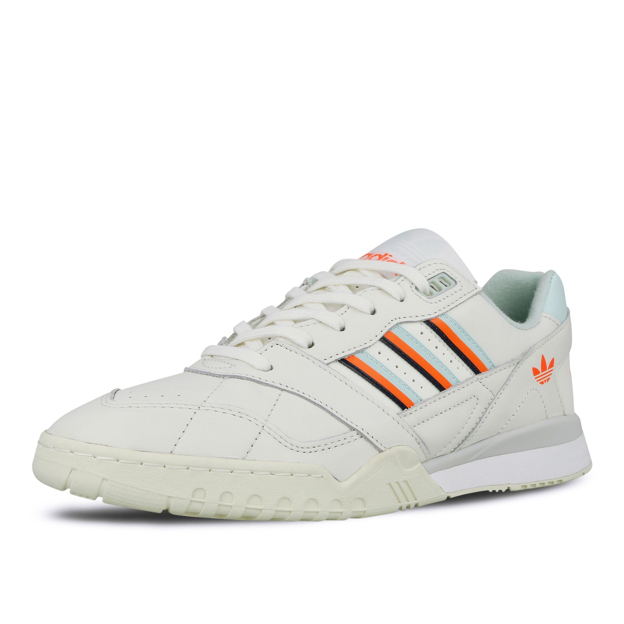 [D98157] Mens Adidas A.R. Trainer