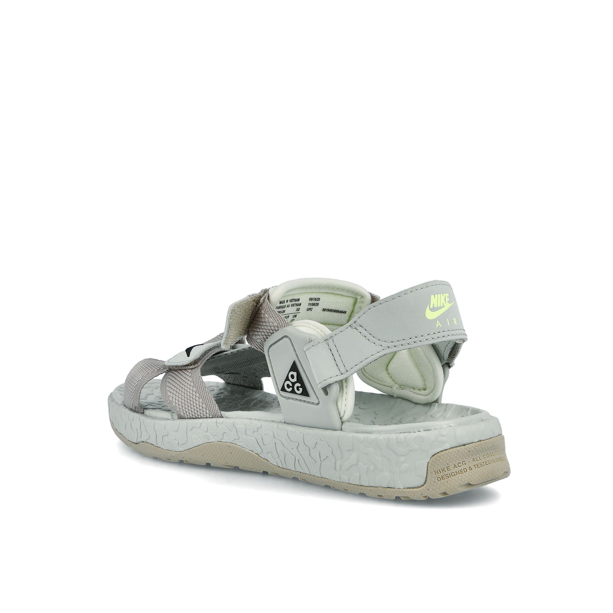 [DC9093-200] Mens Nike ACG Air Deschutz +