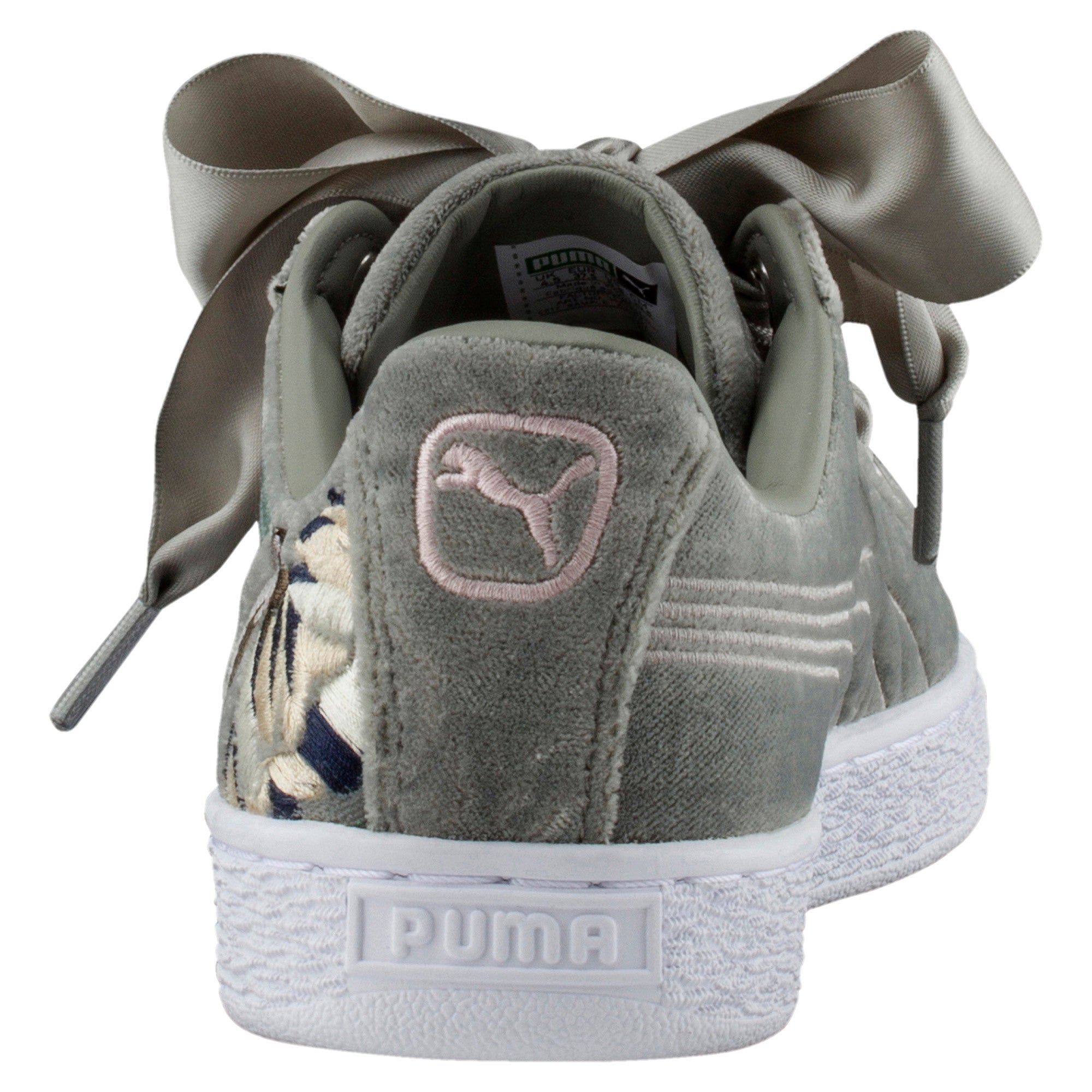 [366116-03] Womens Basket Heart Hyper Emb