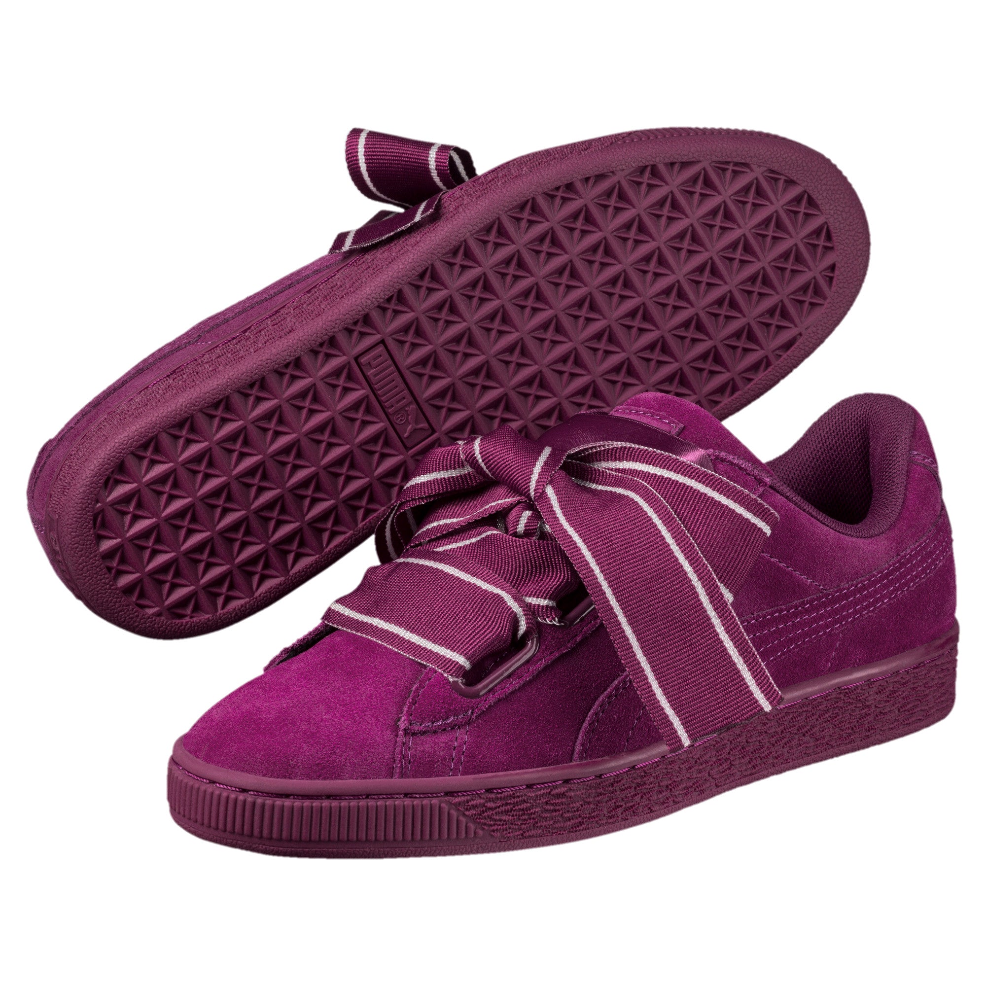 [364084-02] Womens Suede Heart Satin Ii