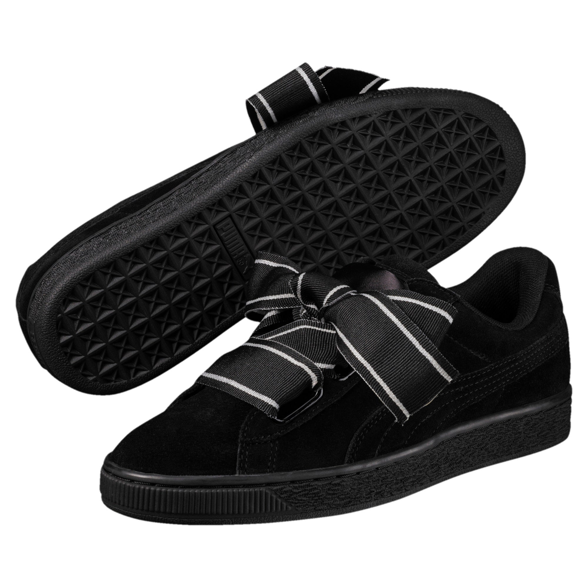 [364084-01] Womens Suede Heart Satin Ii