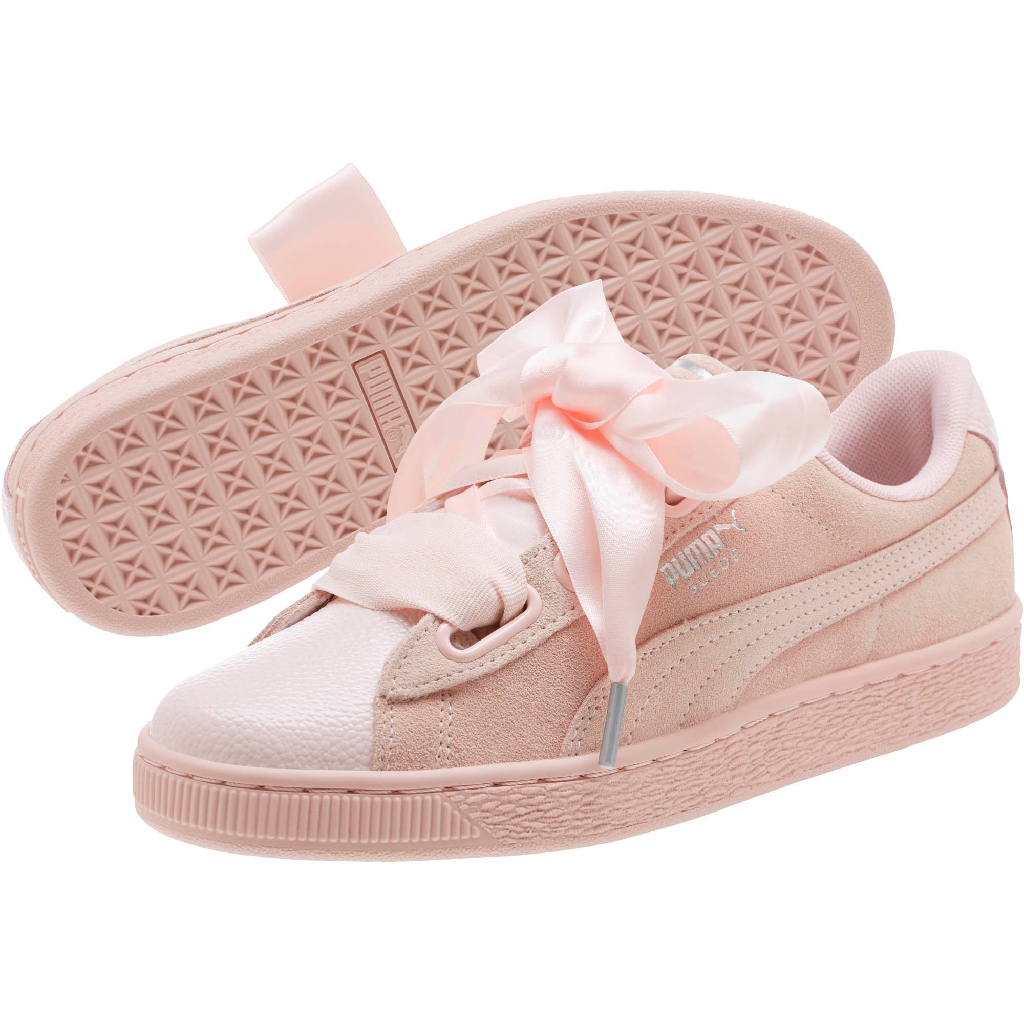 [366441-02] Womens Suede Heart Bubble