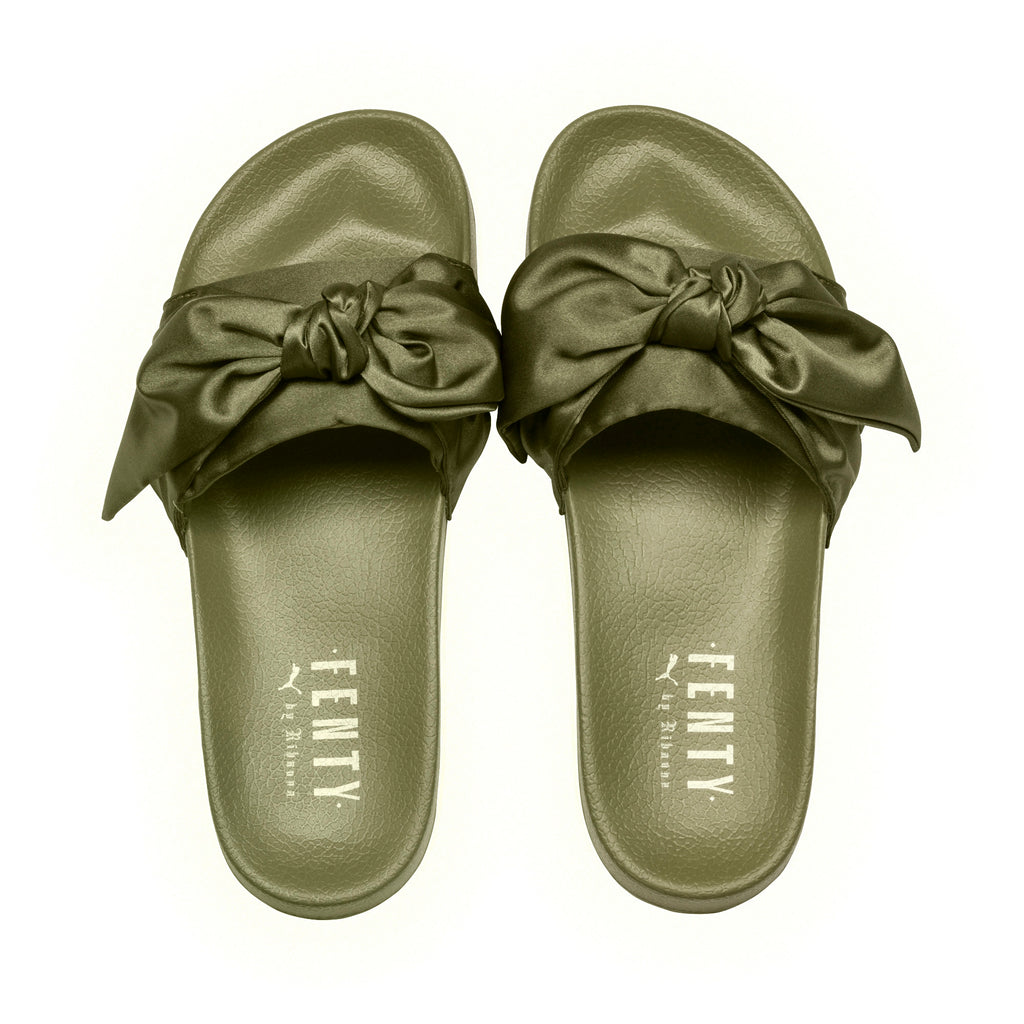 [365774-01] Womens Bow Slide