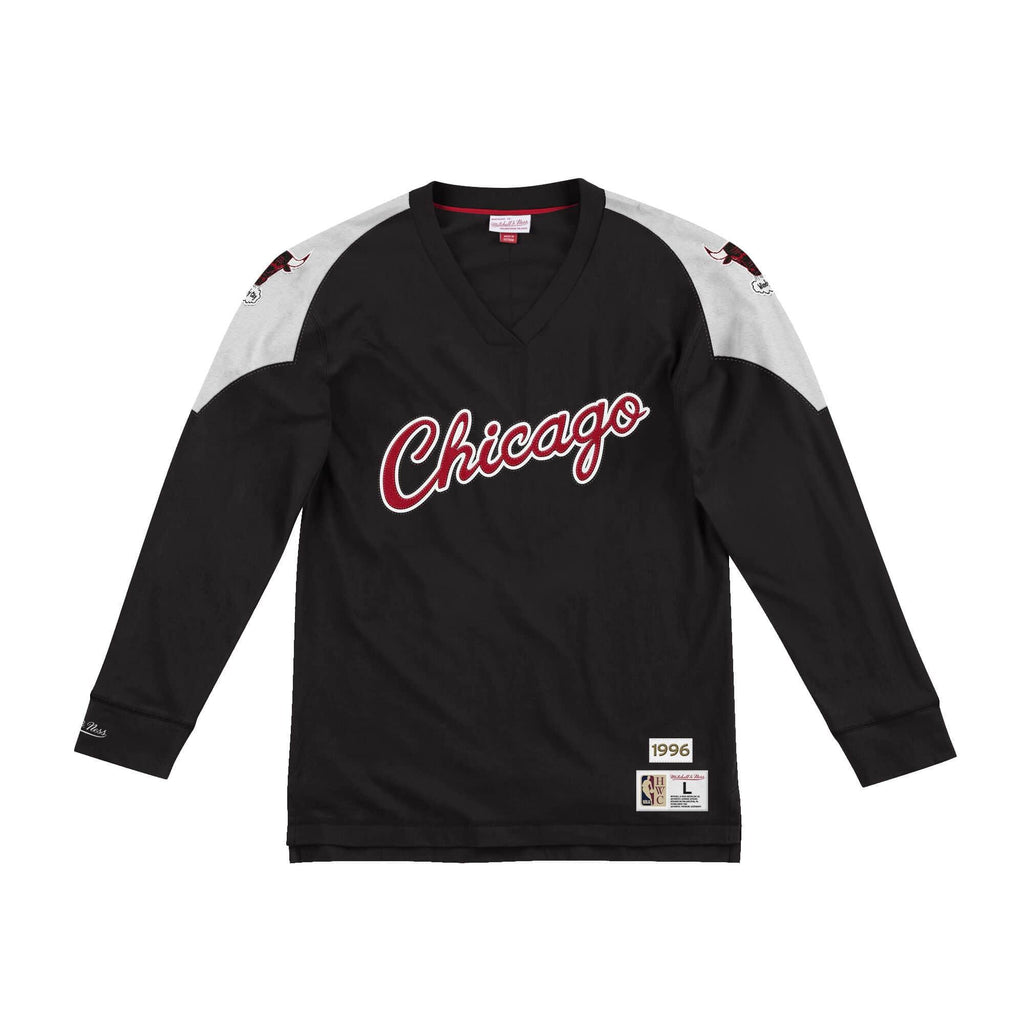 [LNSLDF18022-CBUBLCK] Mens Mitchell & Ness NBA Team Inspired Long Sleeve Bulls - sneakAR