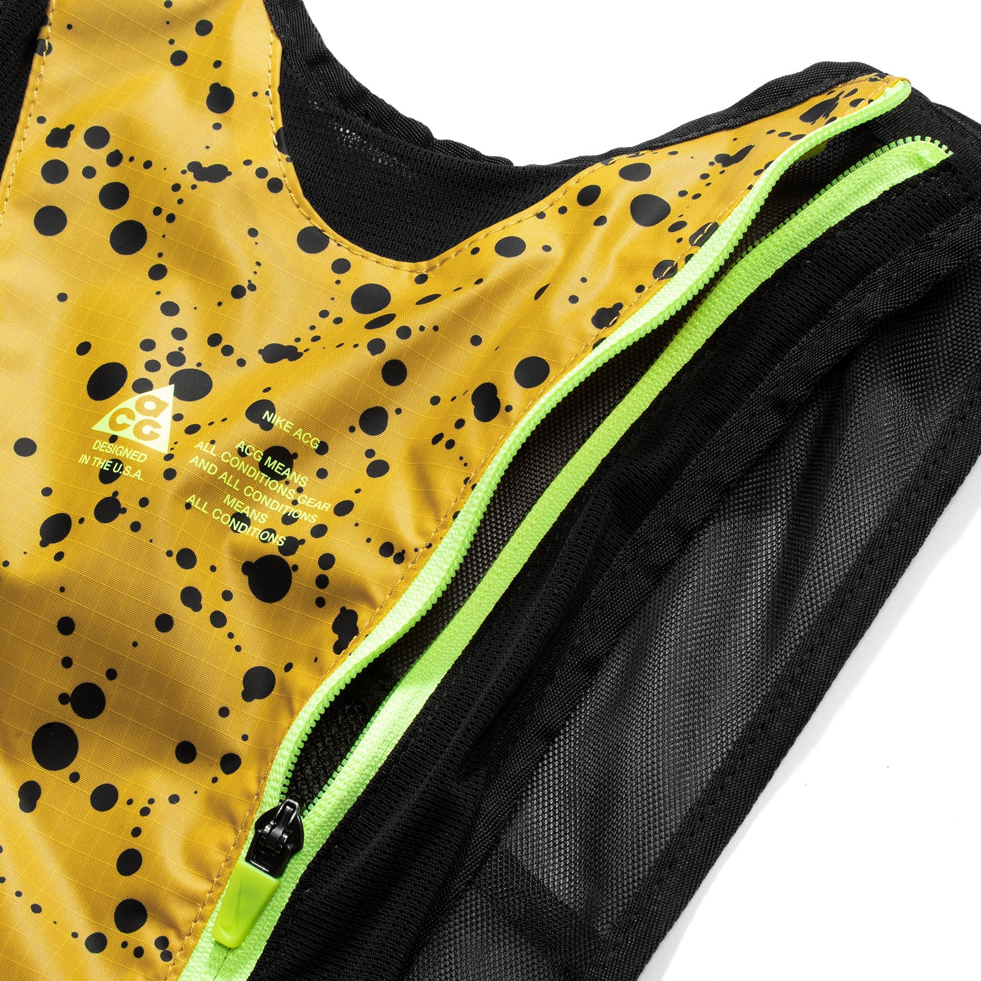 [NRLB0912] Mens Nikelab ACG Hydration Race Vest