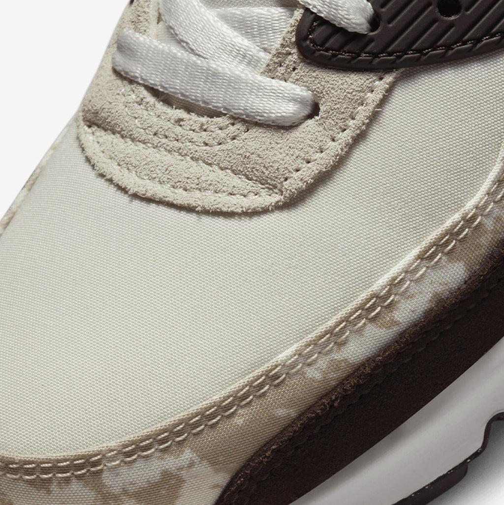 [DX3576-001] Mens Nike Air Max 90 'Social FC'