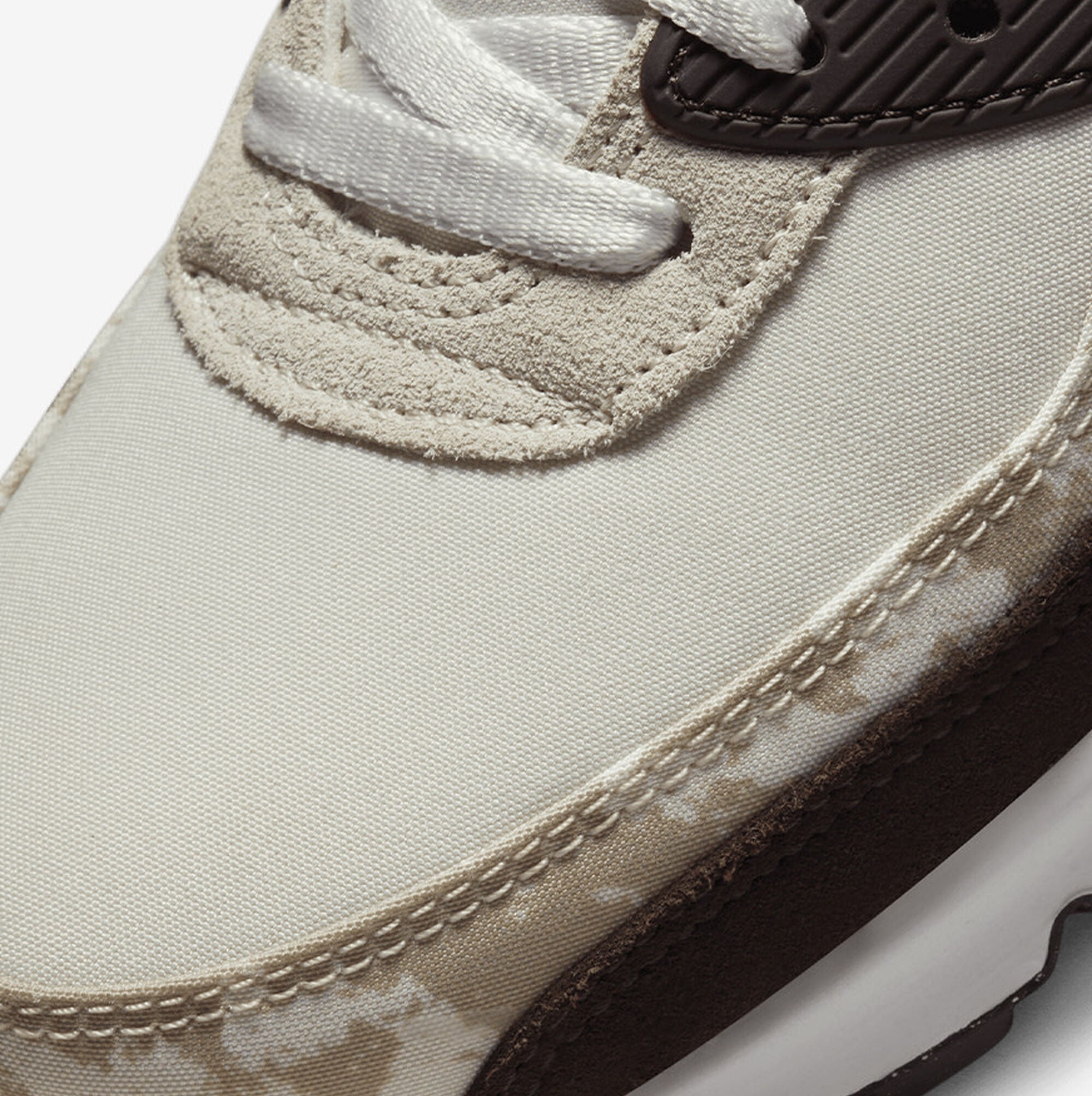 [DX3576-001] Mens Nike Air Max 90 'Social FC'
