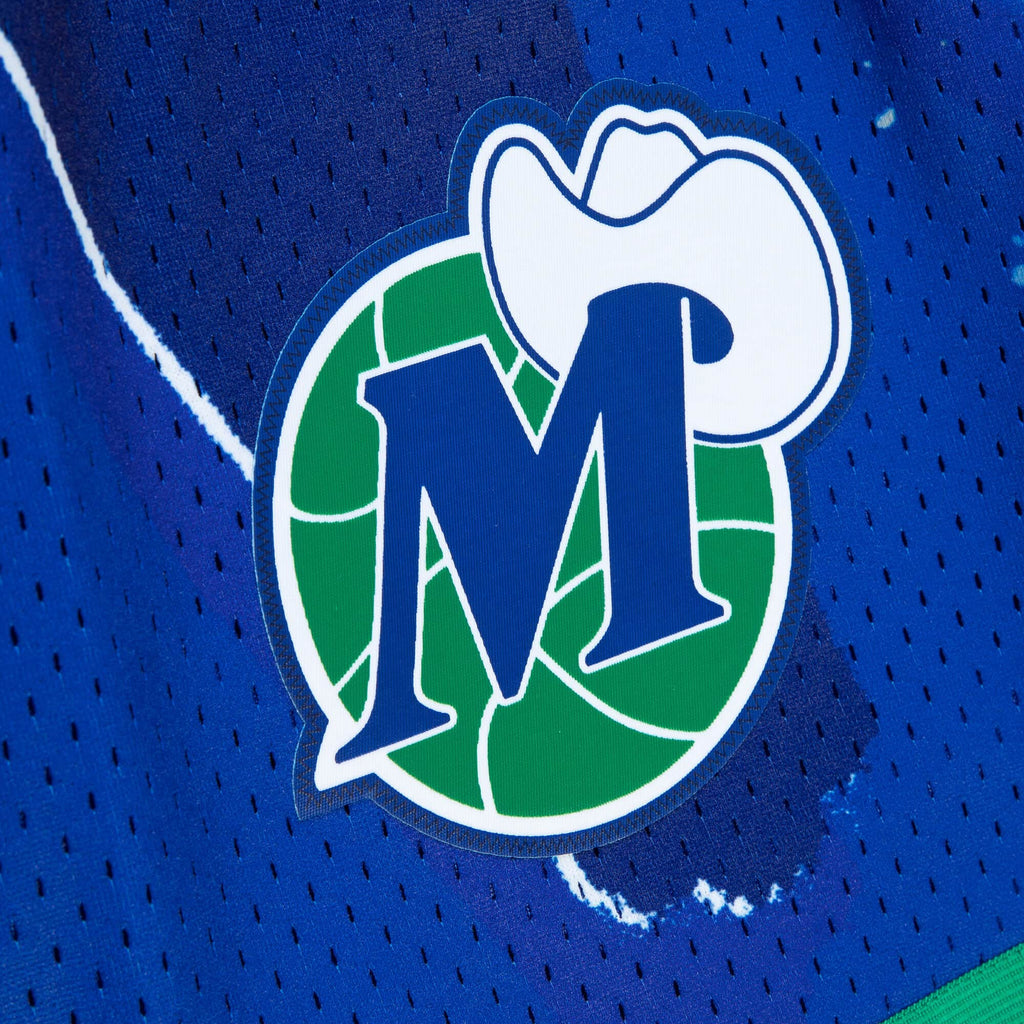 Mens Mitchell & Ness NBA HYPER HOOPS SWINGMAN SHORTS- DALLAS MAVERICKS 1998