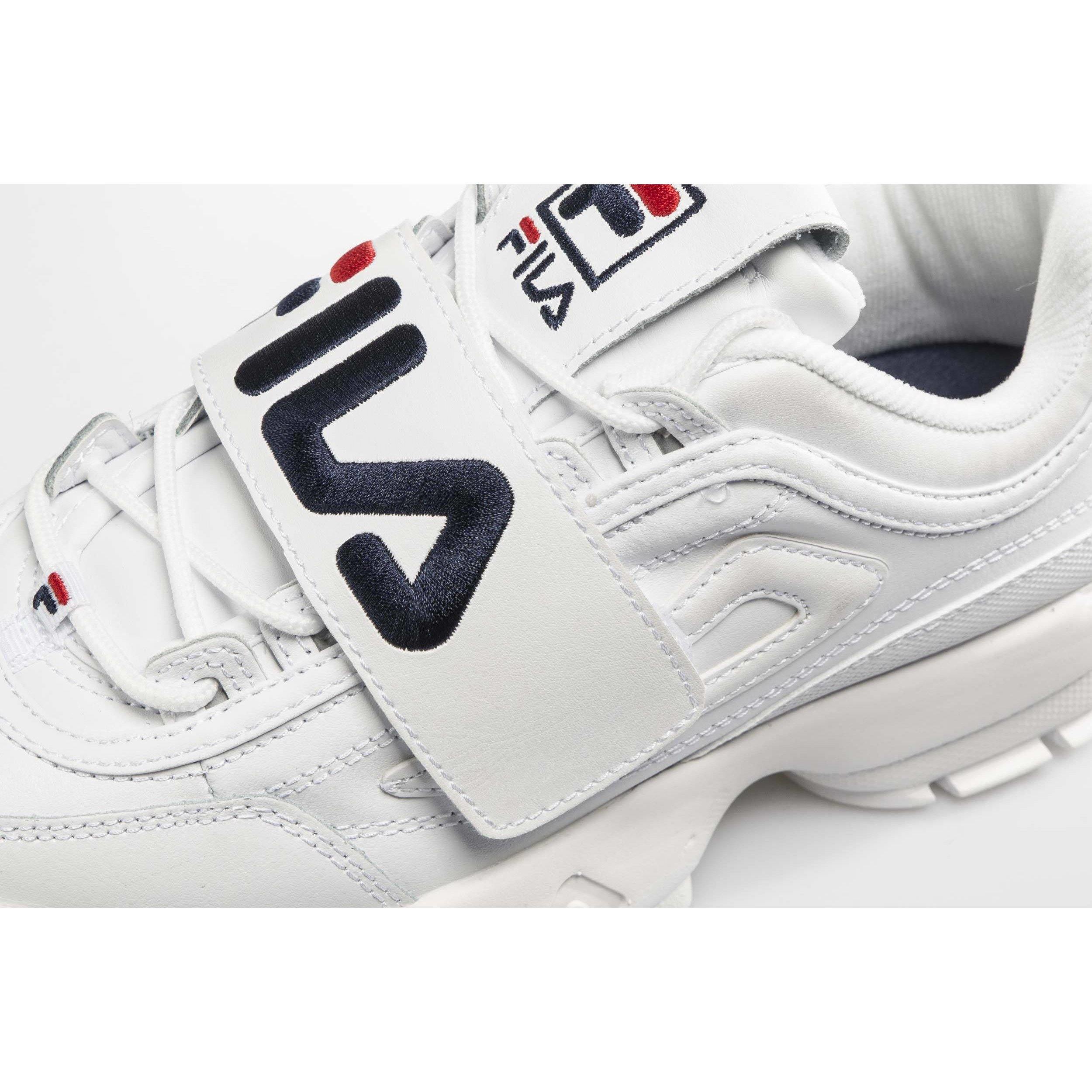 [5XM00807-125] Womens Fila Disruptor II Applique - sneakAR