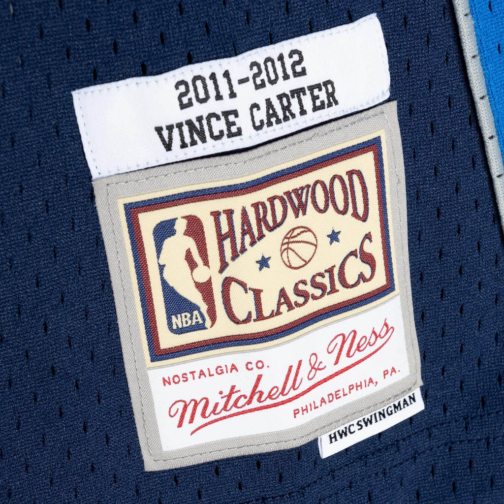 Mens Mitchell & Ness NBA SWINGMAN JERSEY- DALLAS MAVERICKS 2011 VINCE CARTER