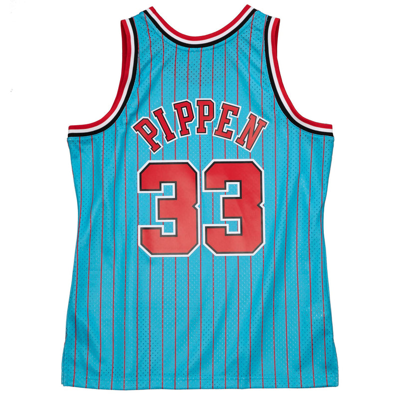 Mens Mitchell & Ness NBA Reload 2.0 Swingman Jersey Bulls 1995 Scottie Pippen