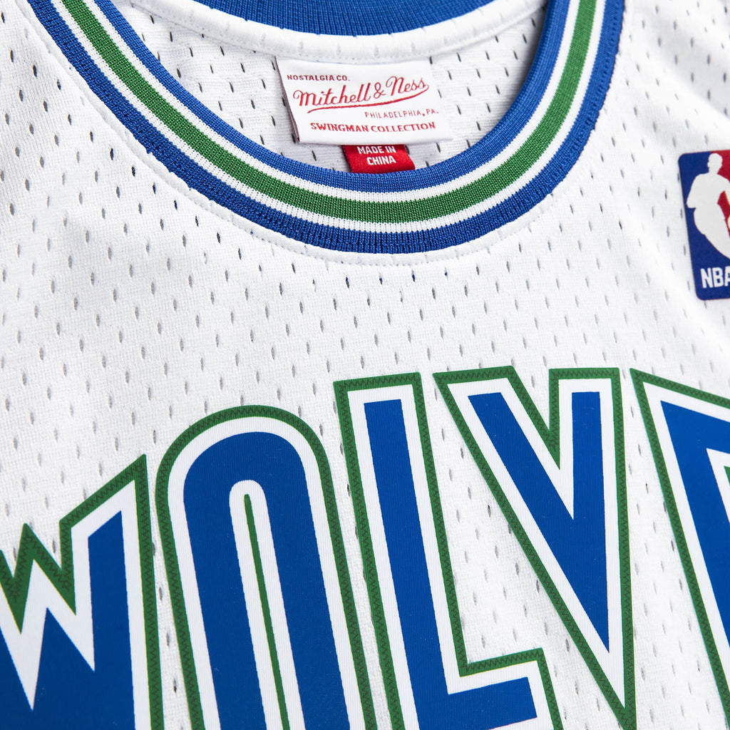 Mens Mitchell & Ness NBA Swingman Jersey 1995 Timberwolves Kevin Garnett