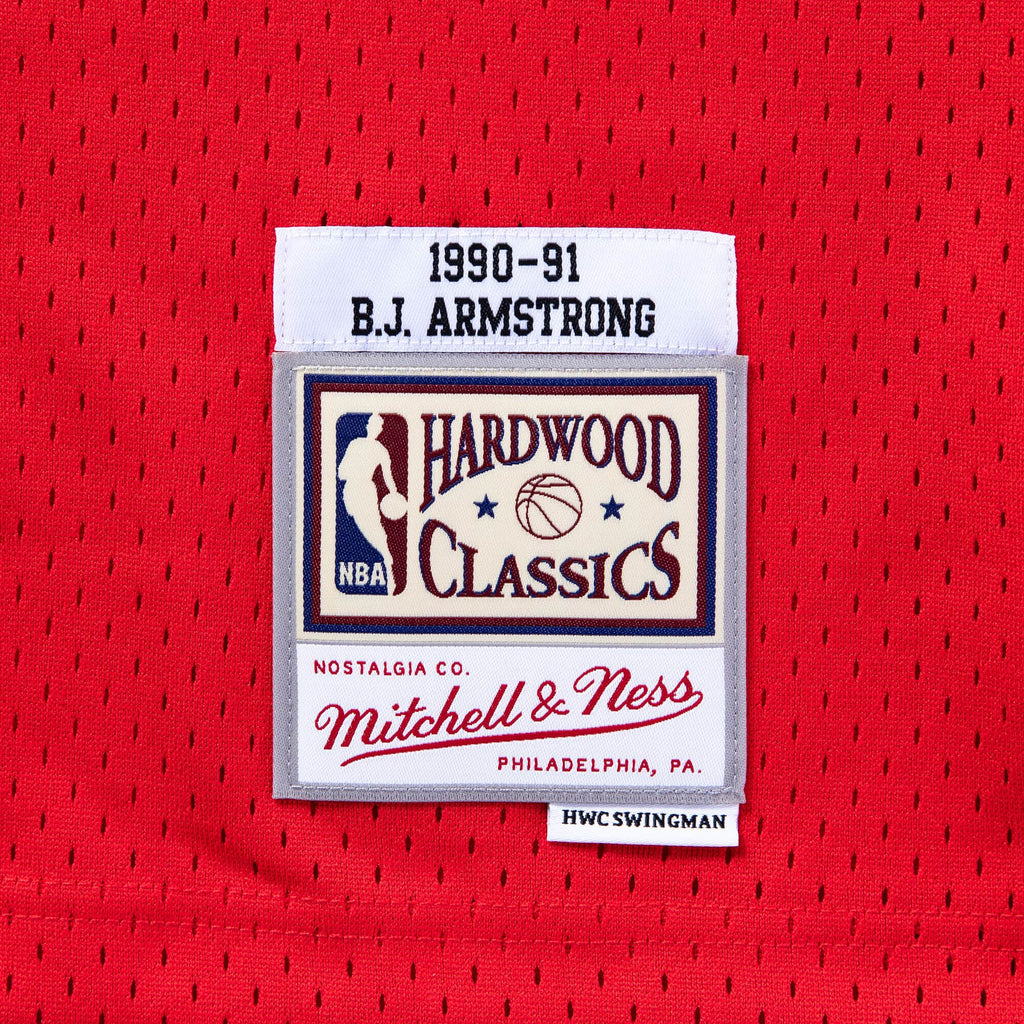 Mens Mitchell & Ness NBA Swingman Jersey 1990 Chicago Bulls BJ Armstrong