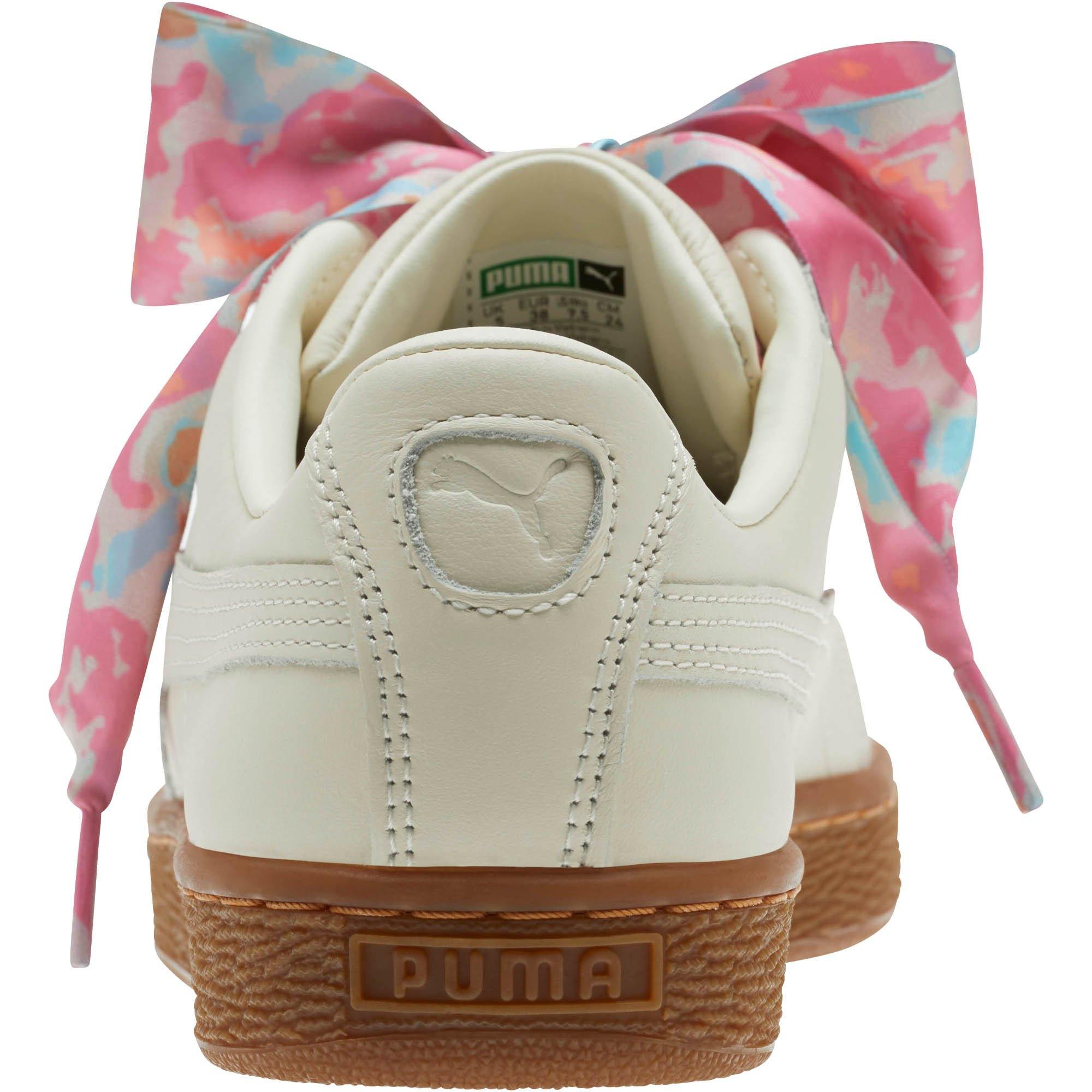 [369646-02] Womens Puma Basket Heart Wonderland - sneakAR